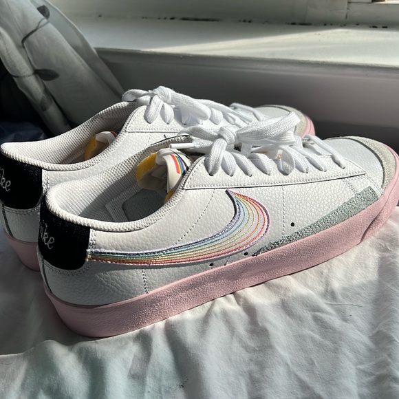 nike blazer 77 low pride